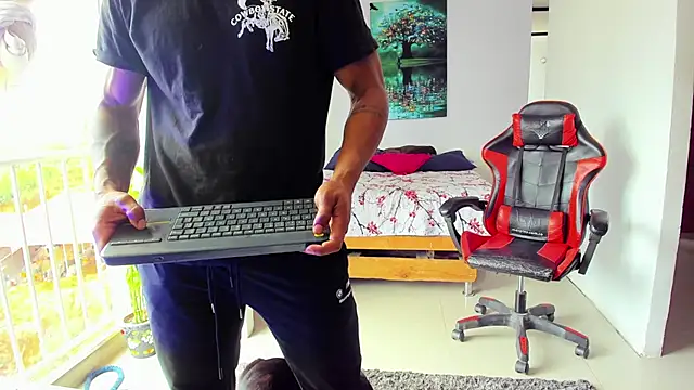 Adam Valenciia online show from 10, 10, 2025