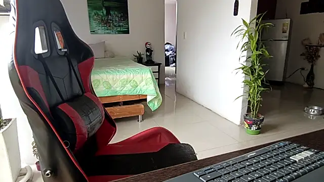 Adam Valenciia online show from 11, 4, 2026