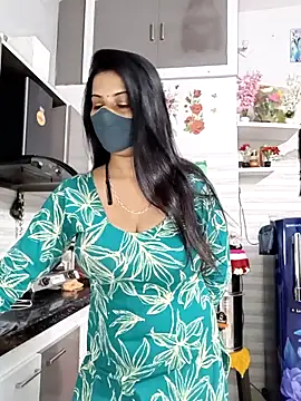 Snapshot of Best-Couple chatting on 13, 2, 2026 Best-Couple online show from 13, 2, 2026