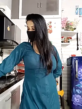 Snapshot of Best-Couple chatting on 11, 2, 2026 Best-Couple online show from 11, 2, 2026