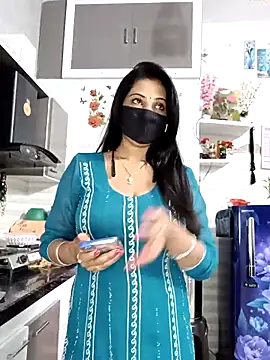 Snapshot of Best-Couple chatting on 24, 2, 2026 Best-Couple online show from 24, 2, 2026