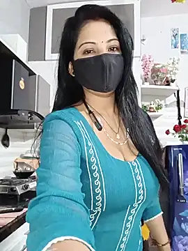 Snapshot of Best-Couple chatting on 25, 5, 2026 Best-Couple online show from 25, 5, 2026