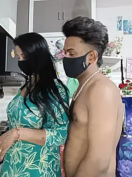 Snapshot of Best-Couple chatting on 27, 5, 2026 Best-Couple online show from 27, 5, 2026