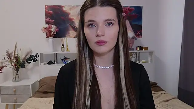 Nellie Medina online show from 10, 11, 2025