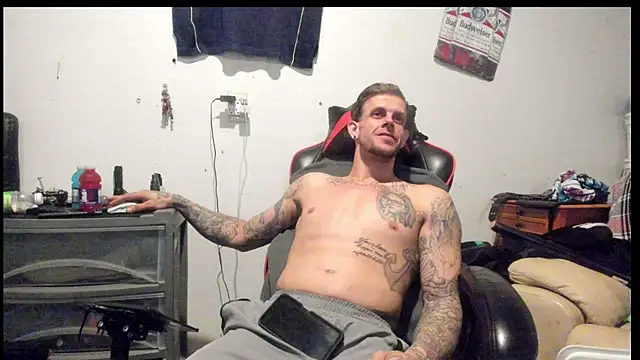 JamesMichael88 online show from 4, 3, 2025