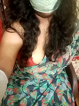 Snapshot of Rathi22 chatting on 10, 9, 2025 Rathi22 online show from 10, 9, 2025