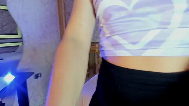 AlexaWatson  online show from 3, 1, 2025