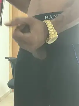 Taylor69xKiki online show from 4, 1, 2025