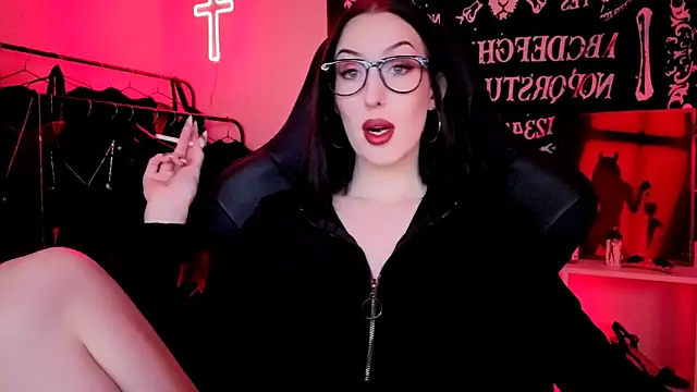 Snapshot of Miss_Alice__ chatting on 13, 5, 2026 Miss Alice online show from 13, 5, 2026