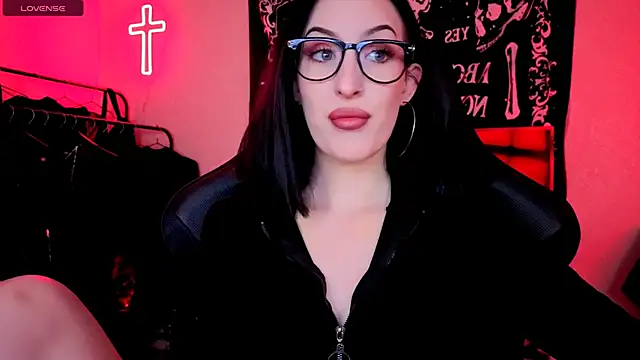 Snapshot of Miss_Alice__ chatting on 31, 5, 2026 Miss Alice online show from 31, 5, 2026