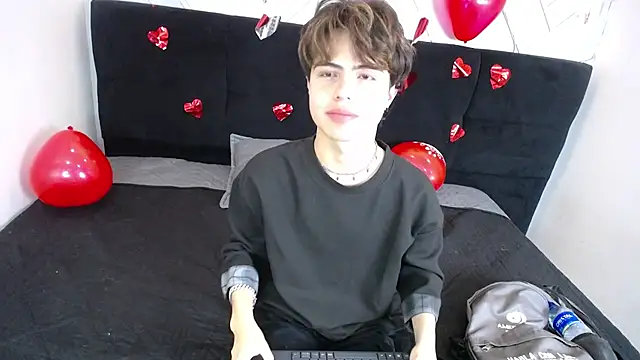 Snapshot of CollinStone chatting on 17, 2, 2025 CollinStone online show from 17, 2, 2025