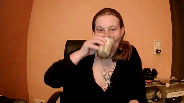Sweet Phoenix online show from 15, 1, 2025
