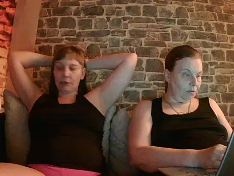 Sweet Phoenix online show from 15, 1, 2025