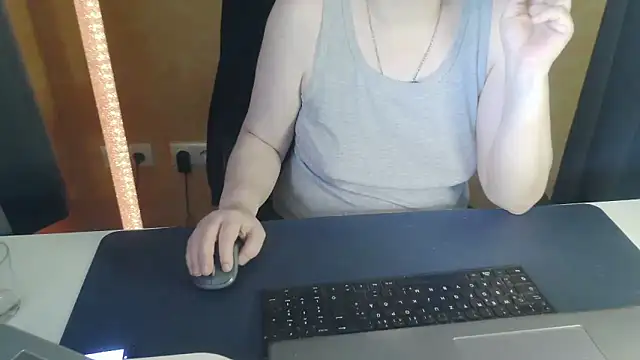 Sweet Phoenix online show from 12, 6, 2026