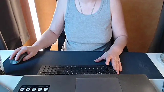 Sweet Phoenix online show from 21, 2, 2026