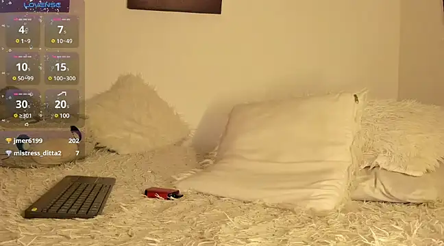 Henophiid online show from 15, 1, 2025