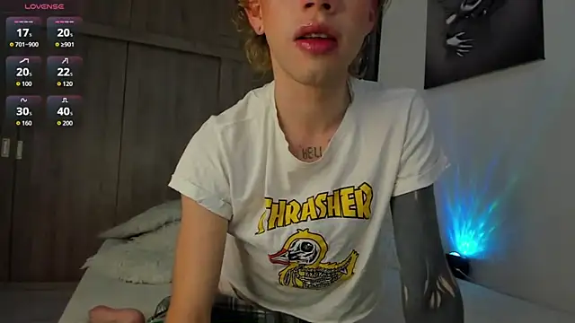 Henophiid online show from 25, 10, 2025