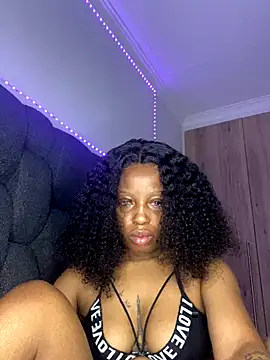 Thando04 online show from 18, 10, 2025