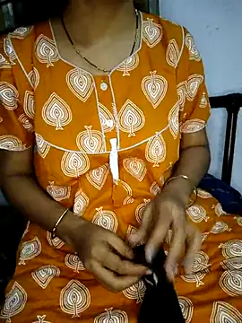 lovelygirl4567 online show from 10, 3, 2025