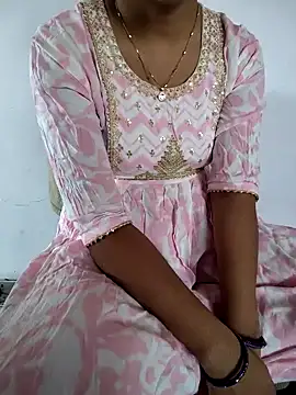 Snapshot of lovelygirl4567 chatting on 28, 4, 2026 lovelygirl4567 online show from 28, 4, 2026
