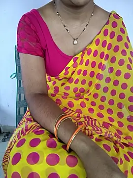 Snapshot of lovelygirl4567 chatting on 10, 6, 2026 lovelygirl4567 online show from 10, 6, 2026