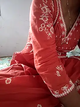 Snapshot of lovelygirl4567 chatting on 30, 4, 2026 lovelygirl4567 online show from 30, 4, 2026