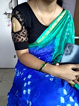 lovelygirl4567 online show from 5, 2, 2026