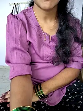 lovelygirl4567 online show from 15, 12, 2025