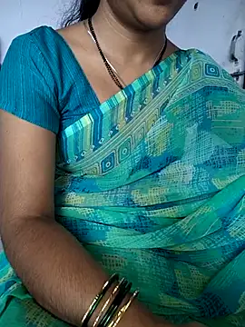 lovelygirl4567 online show from 7, 1, 2026