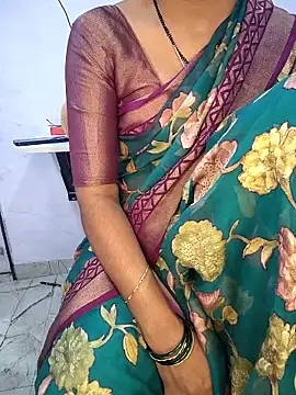 lovelygirl4567 online show from 12, 1, 2026