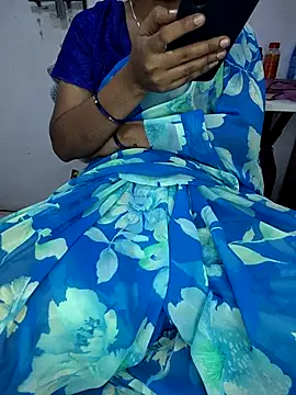 lovelygirl4567 online show from 13, 2, 2026