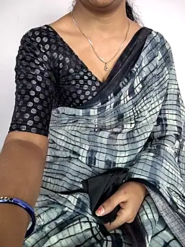 lovelygirl4567 online show from 7, 3, 2026