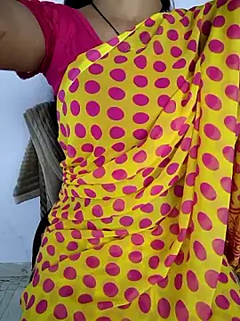 lovelygirl4567 online show from 18, 3, 2026