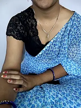 lovelygirl4567 online show from 1, 3, 2026