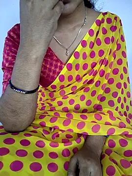 lovelygirl4567 online show from 28, 2, 2026