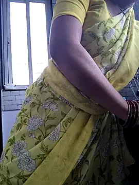 Snapshot of lovelygirl4567 chatting on 8, 7, 2026 lovelygirl4567 online show from 8, 7, 2026