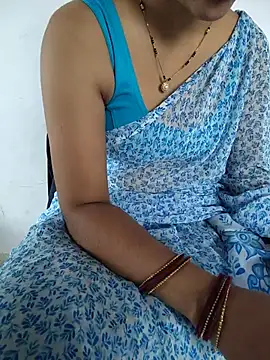 Snapshot of lovelygirl4567 chatting on 9, 7, 2026 lovelygirl4567 online show from 9, 7, 2026