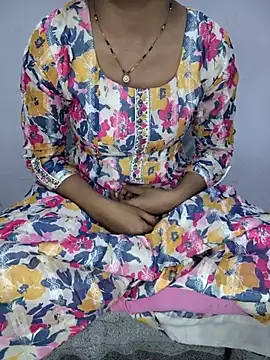 Snapshot of lovelygirl4567 chatting on 4, 7, 2026 lovelygirl4567 online show from 4, 7, 2026