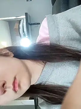 Analitayoung online show from 3, 3, 2026