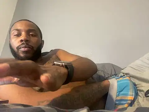 Snapshot of Caliclysm chatting on 4, 11, 2025 Caliclysm online show from 4, 11, 2025