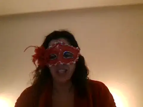 Snapshot of couple-tuga chatting on 23, 11, 2025 couple-tuga online show from 23, 11, 2025