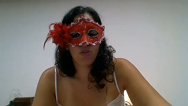 Snapshot of couple-tuga chatting on 29, 6, 2026 couple-tuga online show from 29, 6, 2026