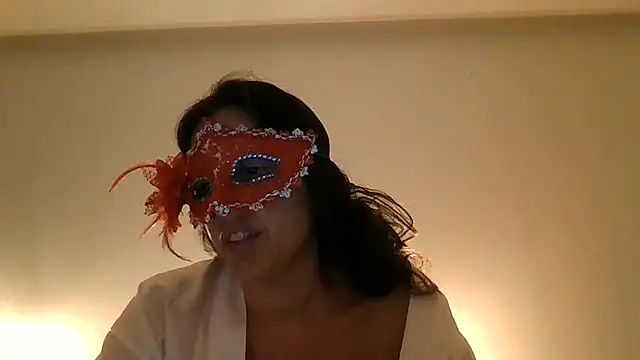 Snapshot of couple-tuga chatting on 6, 7, 2026 couple-tuga online show from 6, 7, 2026