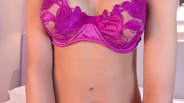 NaomiKlarc online show from 6, 1, 2025