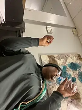 DamnBubbles online show from 19, 1, 2025