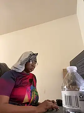 DamnBubbles online show from 10, 2, 2025