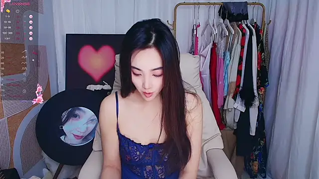 Snapshot of xiaotiantian-76 chatting on 18, 11, 2025 xiaotiantian-76 online show from 18, 11, 2025