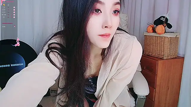 Snapshot of xiaotiantian-76 chatting on 10, 11, 2025 xiaotiantian-76 online show from 10, 11, 2025