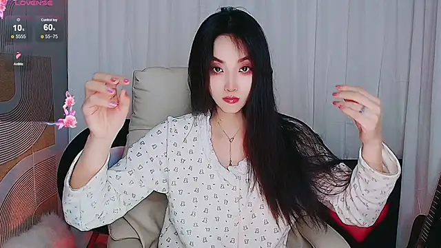 Snapshot of xiaotiantian-76 chatting on 27, 10, 2025 xiaotiantian-76 online show from 27, 10, 2025