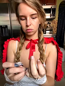 Snapshot of thigh_hi chatting on 31, 10, 2025 thigh hi online show from 31, 10, 2025